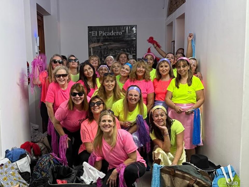 Escuela Municipal de Zumba, Brandsen, Teatro Coliseo Podestá, Karina Giménez